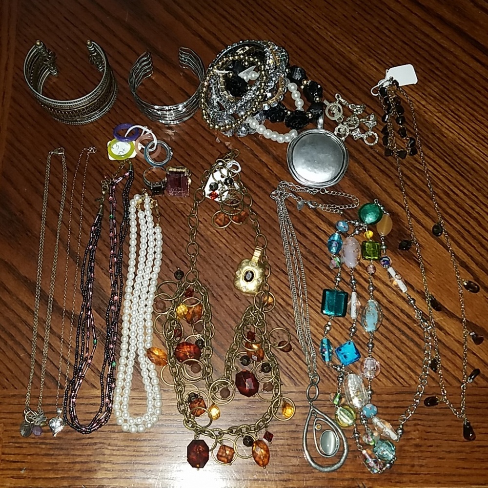 Jewelry lot